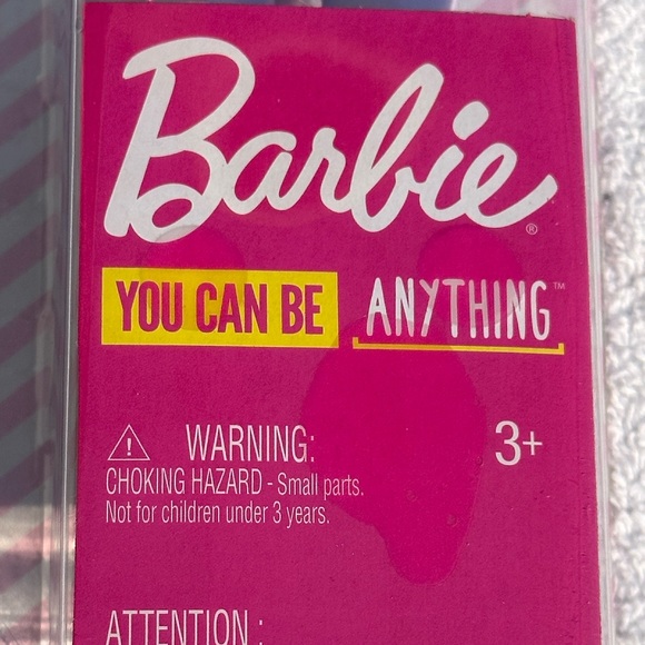 African American Barbie - Picture 2 of 6